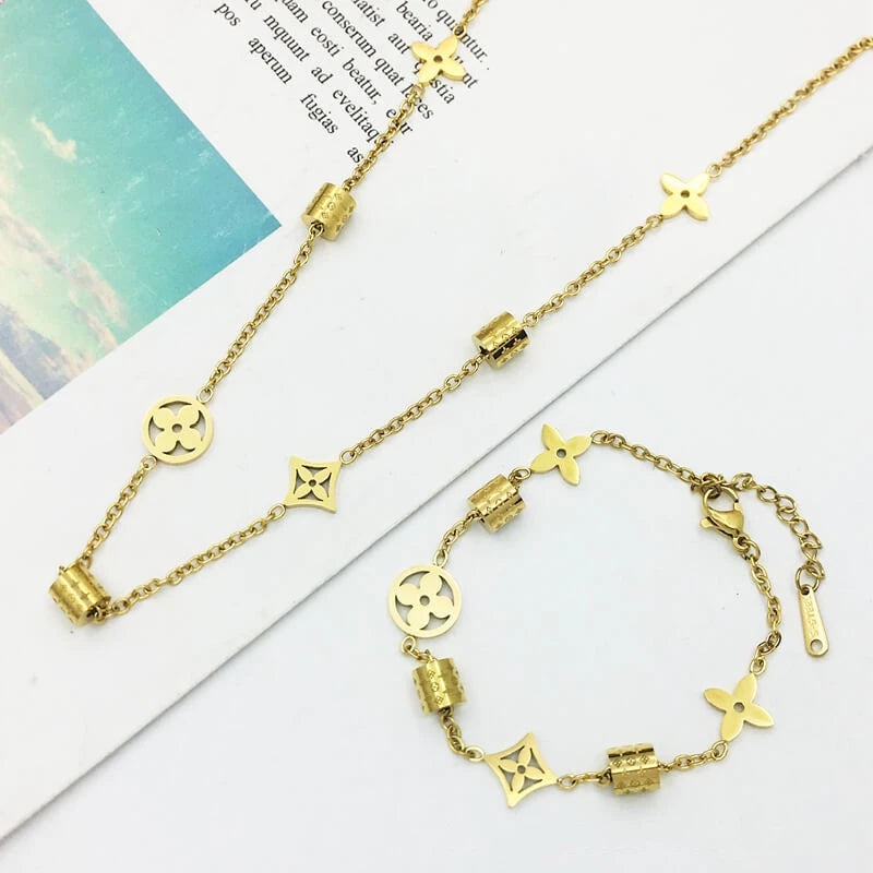 Pulseira ou Colar em Trevo - Dourado ou Prata - Bom Galope